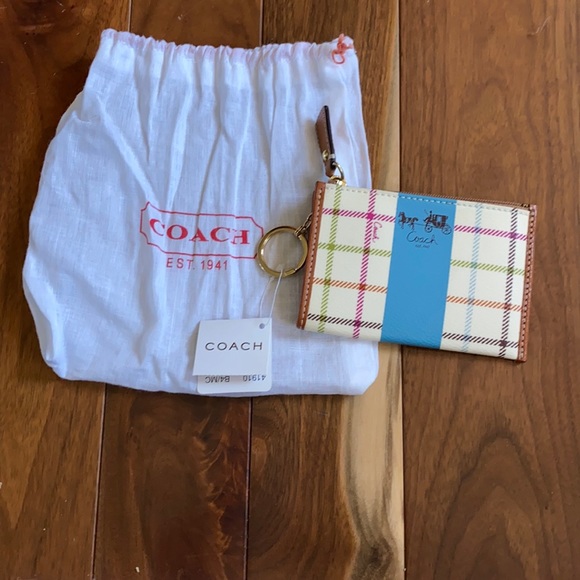 Coach Handbags - Coach Key chain wallet